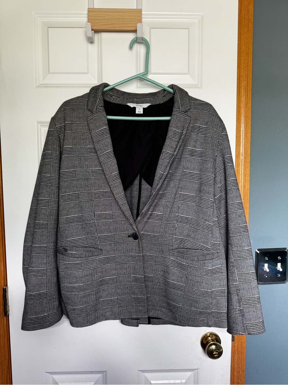 Old Navy Gray Plaid Single-Button Blazer